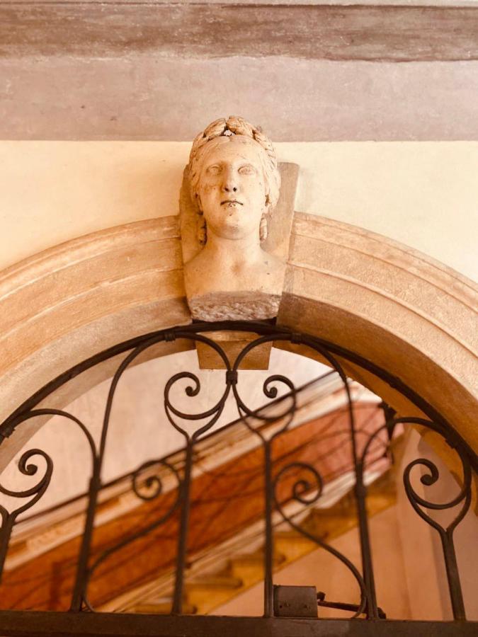 Mario Number 8 Apartment Verona Bagian luar foto
